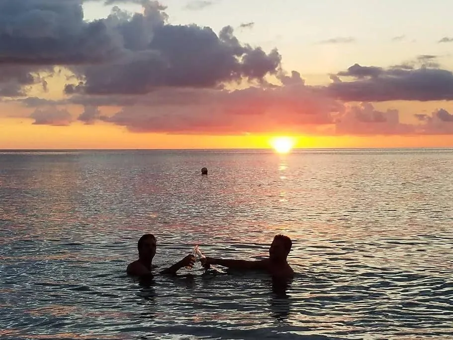 Beach Living At Island Pine Villas Blp George Town Holiday home